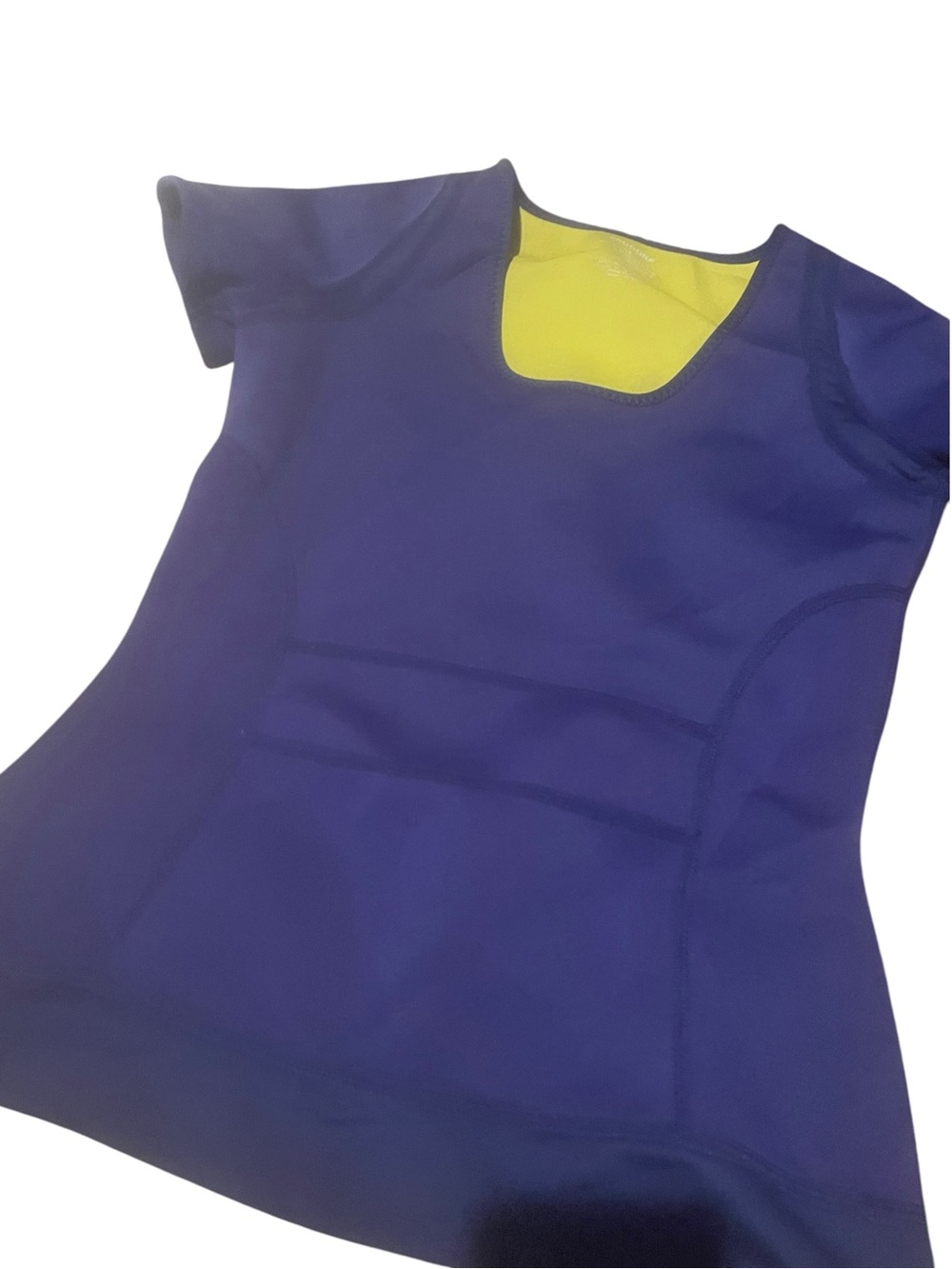 Women’s Navy Blue Short Sleeve Top with Yellow Lining see description size large